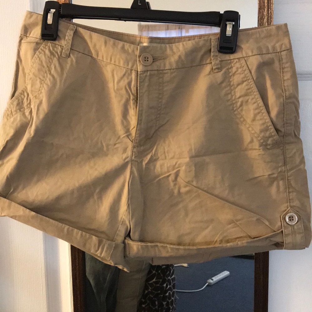 Khaki shorts